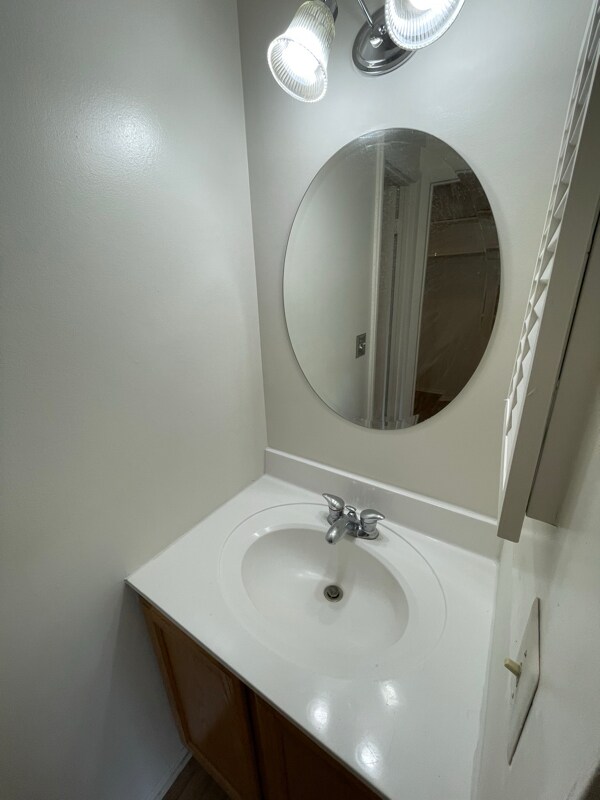 Foto del edificio - 13205 Chalet Pl