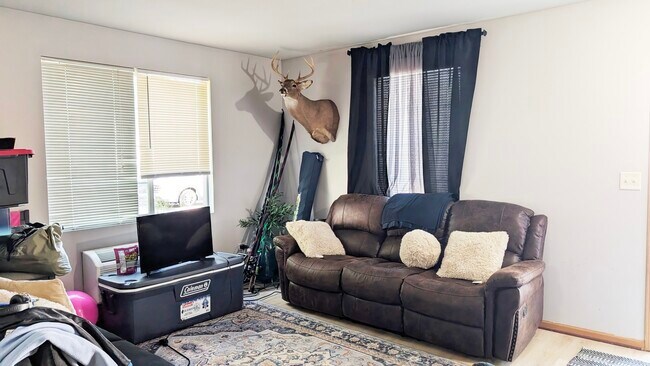 Foto del edificio - 1444 McClure Rd