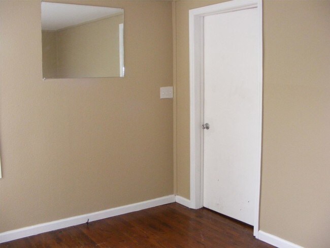 Building Photo - 514 Rocky Mount Road Apt A