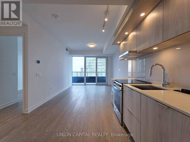 Photo du bâtiment - 448 Burnhamthorpe Rd W