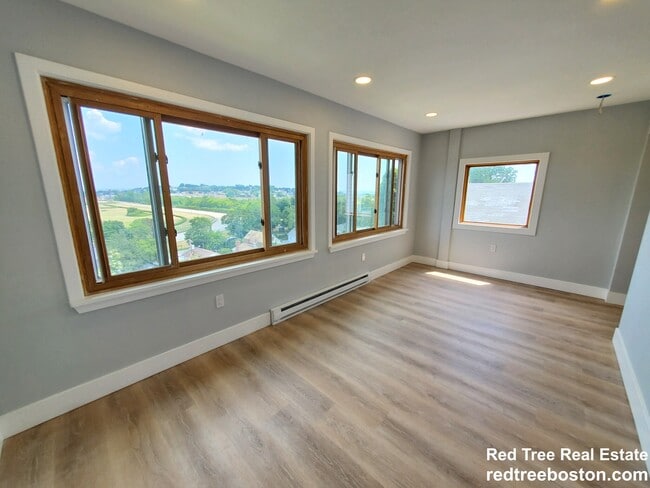 Building Photo - 31 Faywood Ave