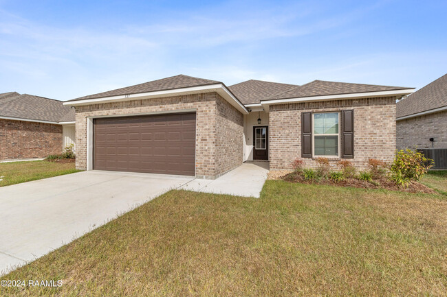 Foto del edificio - 121 Murphy Ln