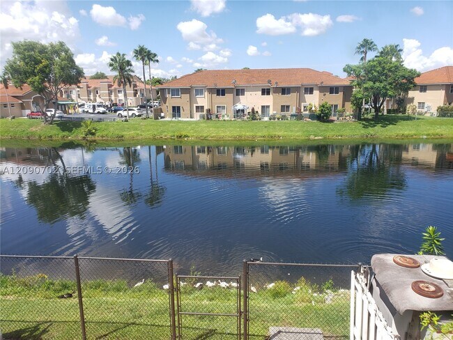 Foto del edificio - 6440 SW 130th Ave