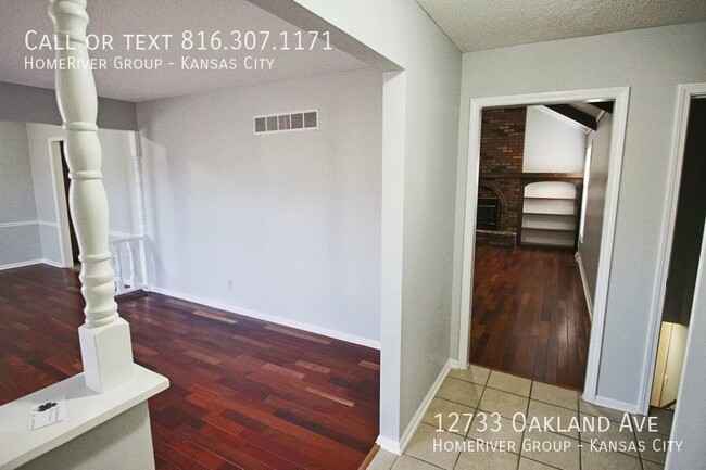 Building Photo - Available Now! Gorgeous Single-Family Home...