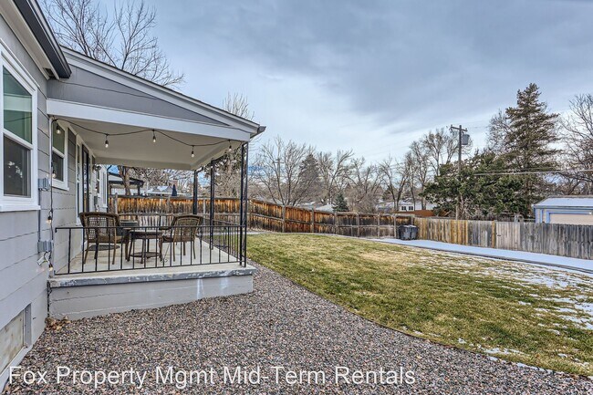 Foto del edificio - 2 br, 1 bath House - 1250 E Amherst Ave