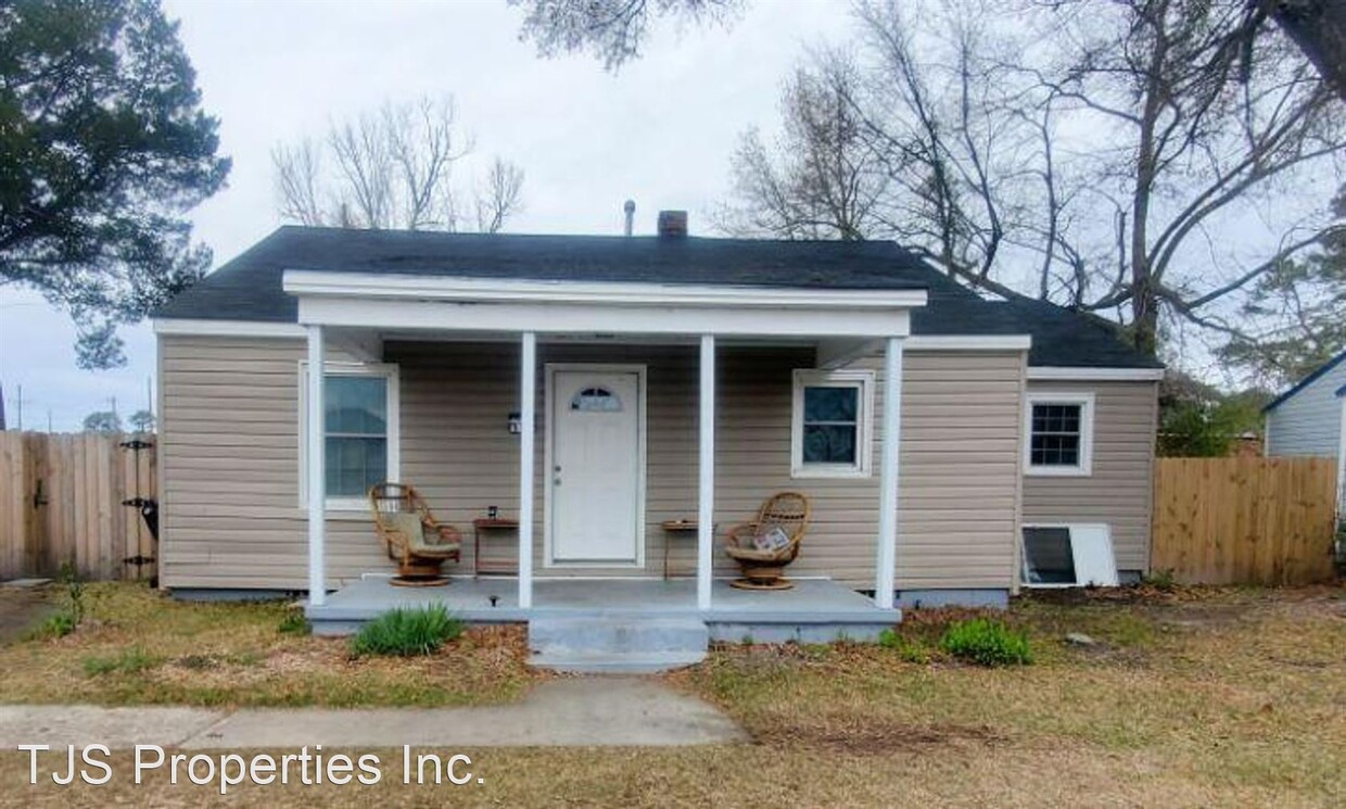 Primary Photo - 2 br, 1 bath House - 1305 Hazel Avenue