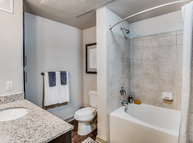 Foto del edificio - 926 E 15th St