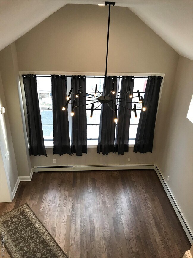 Foto del edificio - 251 Main St