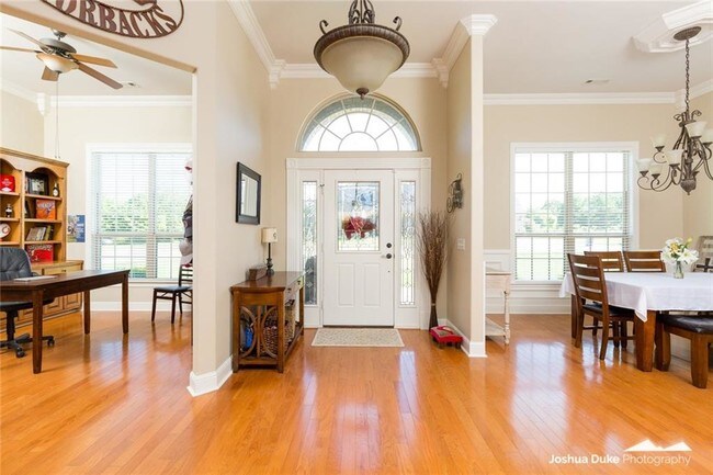 Building Photo - 455 Monterey Pl