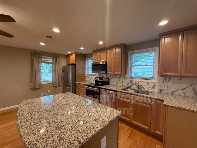 Building Photo - 4508 E Venetian Way