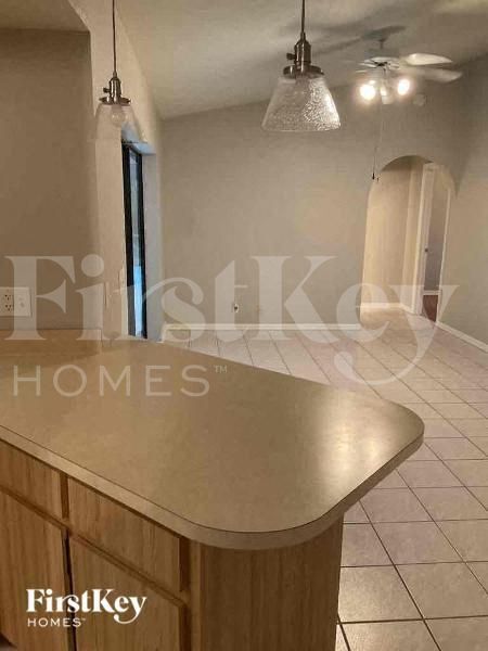 Foto del edificio - 9890 Laketree Ct
