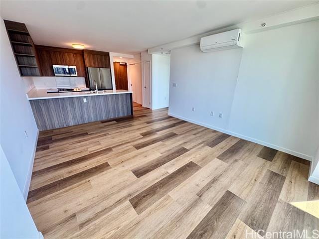 Foto del edificio - 1515 Liona St