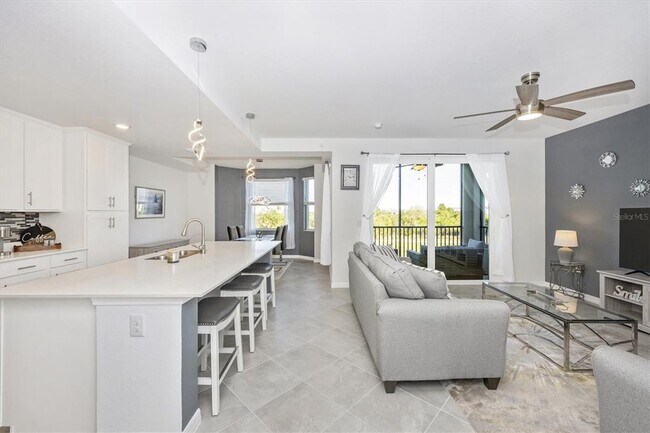 Building Photo - 12240 Wellen Golf St