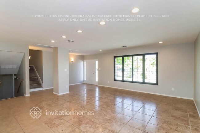 Foto del edificio - 213 E Carson Cir