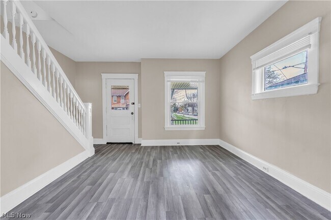 Building Photo - 3103 Bradwell Ave