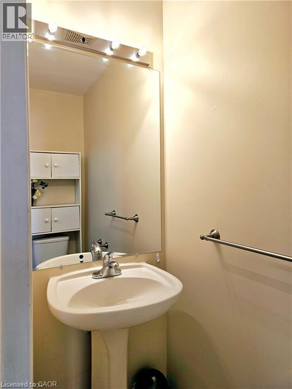 Building Photo - 74 Foxborough Dr