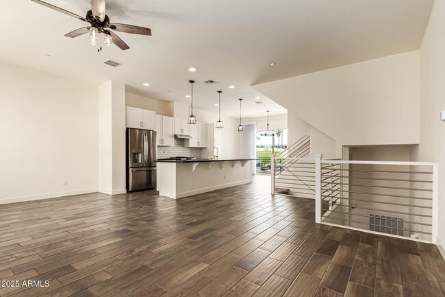 Foto del edificio - 6850 E McDowell Rd