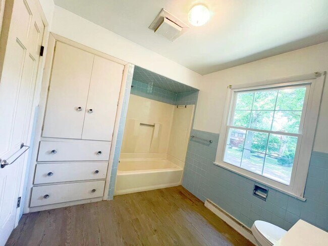 Foto del edificio - 309 Dorchester Rd