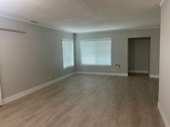 Building Photo - Newly Remodeled Home in East Sacramento