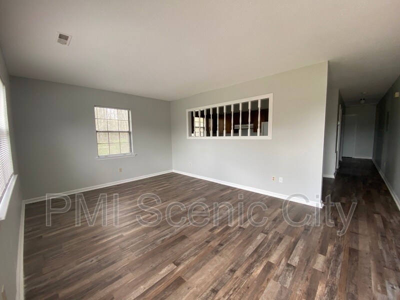 Primary Photo - 1210 West End Ave