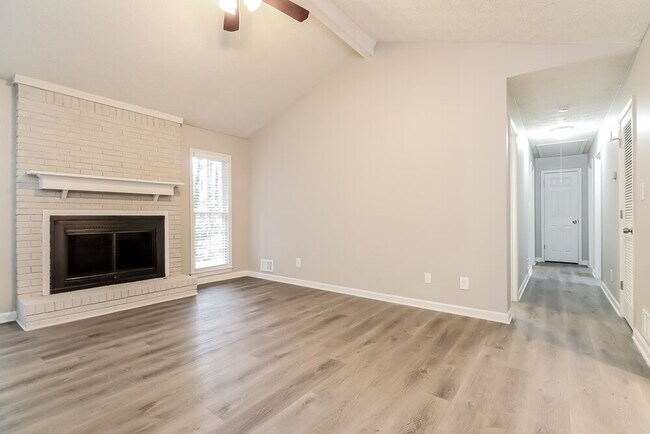 Building Photo - 1609 Sugar Plum Dr SW