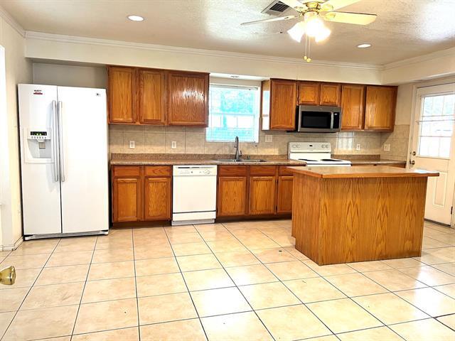 Building Photo - 6704 Spoonwood Ln