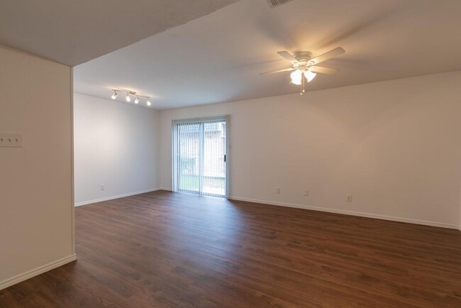 Foto del edificio - 5506 Grover Ave