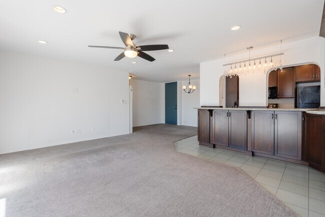 Foto del edificio - 6455 La Jolla BoulevardUnit 245 Ln