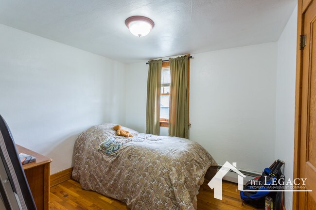Foto del edificio - 333 S Grant St
