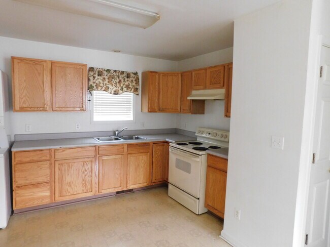 Foto del edificio - Ranch Style Private Entry Duplex