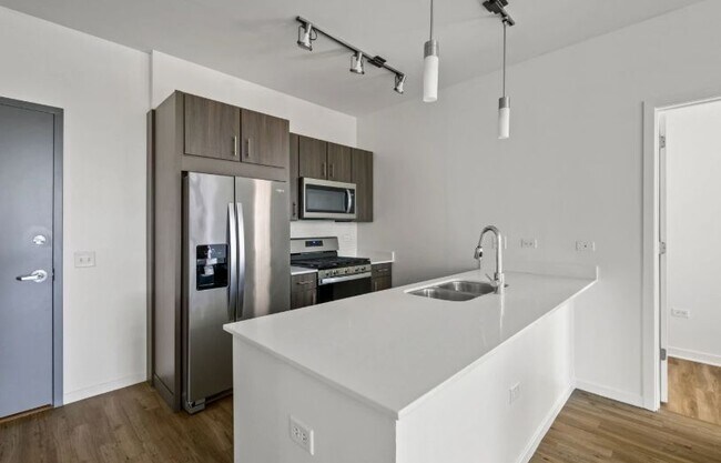 Foto del edificio - 3740 N Halsted St