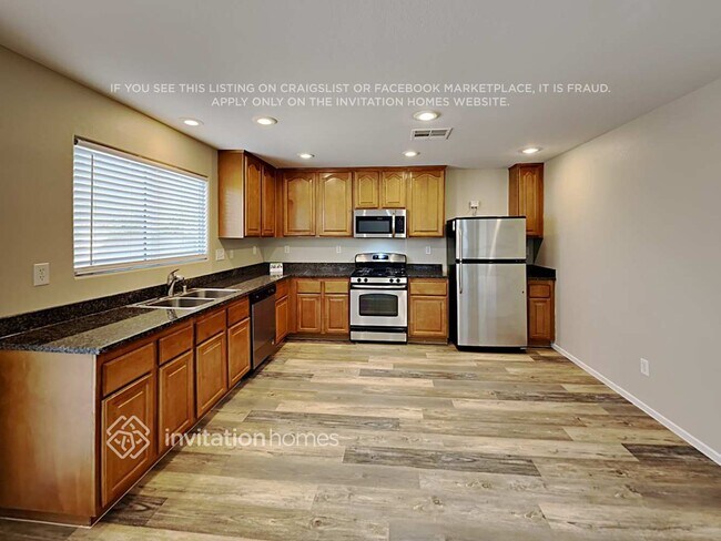 Foto del edificio - 6055 Eganridge Ct