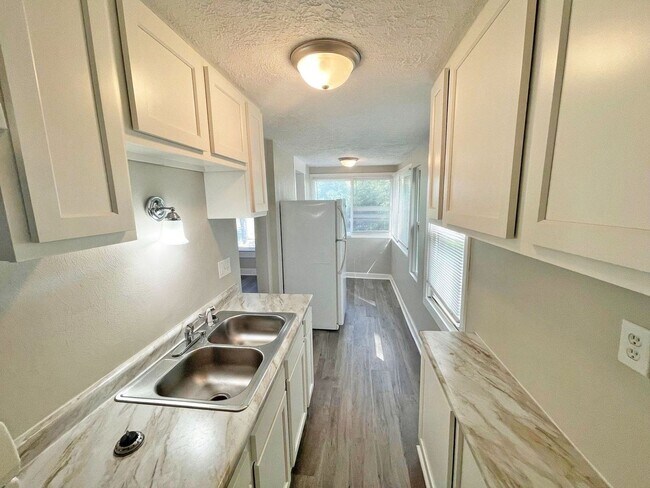 Foto del edificio - Newly updated Duplex in Dayton!