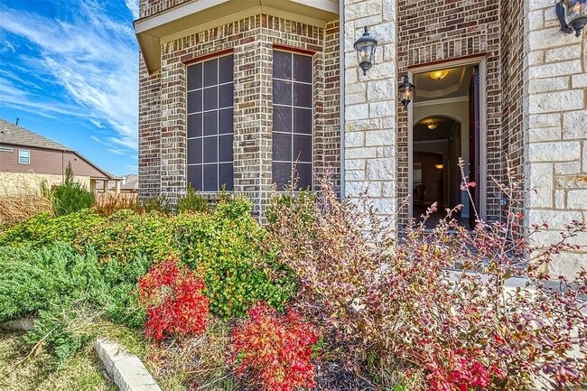 Building Photo - 2013 San Marino Ln