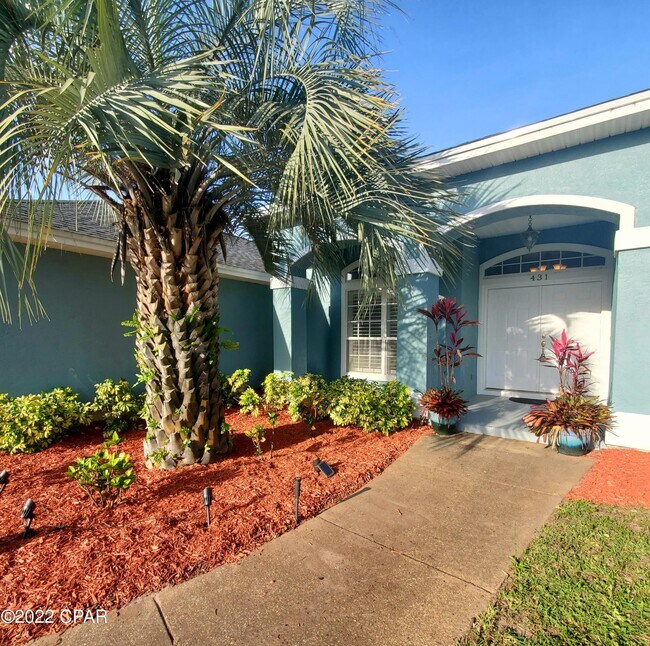 Building Photo - 431 Hidden Island Dr