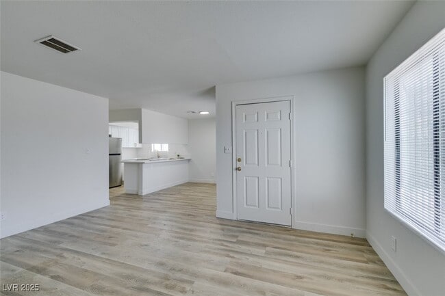 Building Photo - 6932 Kilgore Dr
