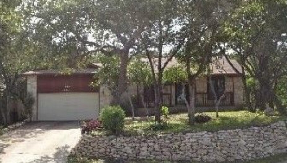 16519 Los Cavos, Helotes, TX 78023 House Rental in Helotes, TX