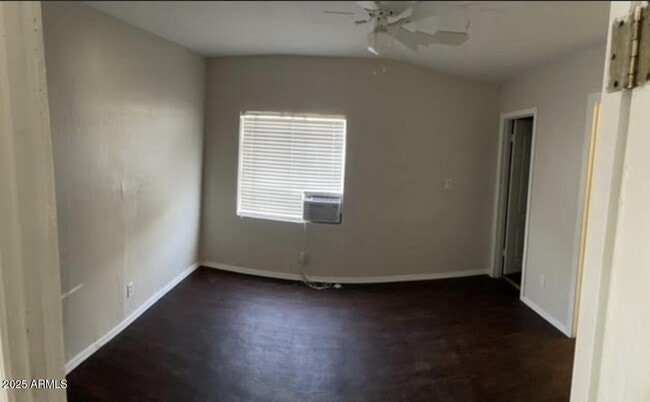 Building Photo - 340 N 12th St