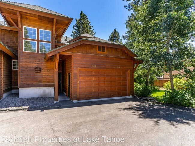 Building Photo - 2 br, 2 bath House - 915 Incline Way #302