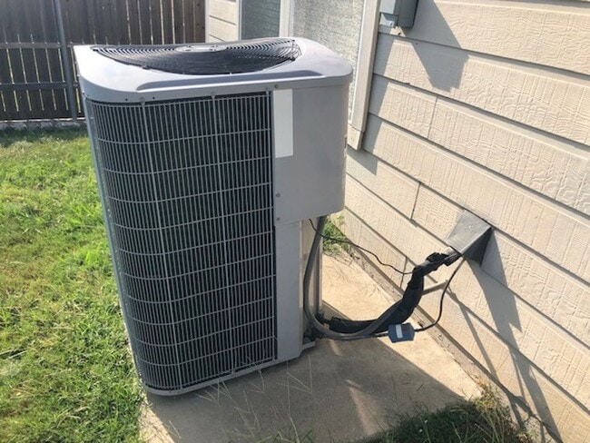 Building Photo - Charming 3 bed 2 bath in Anna TX