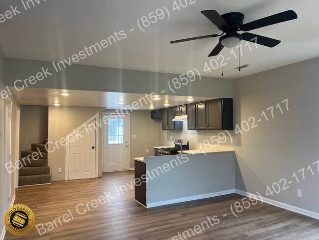 Building Photo - 2-Bed 1-Bath House + Large Storage Garage