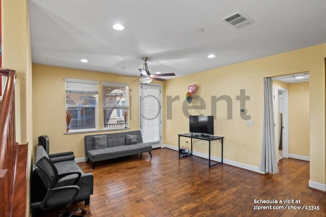 Foto del edificio - 1661 Lee Way