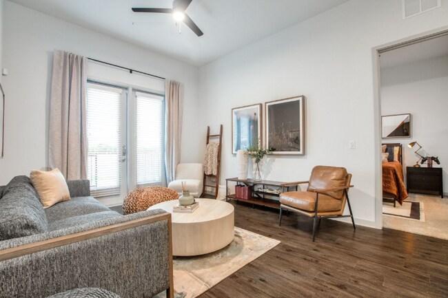 Foto del edificio - 16220 Phoebe Rd