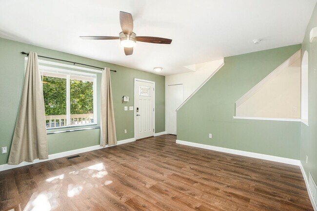 Foto del edificio - 4258 Grassy Ct
