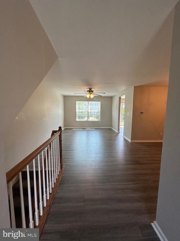 Foto del edificio - 606 Gunpowder Ct