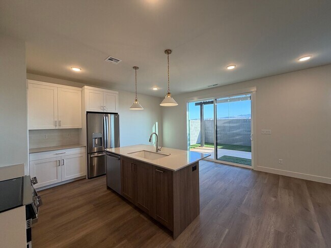 Foto del edificio - 614 Hemsworth Ln