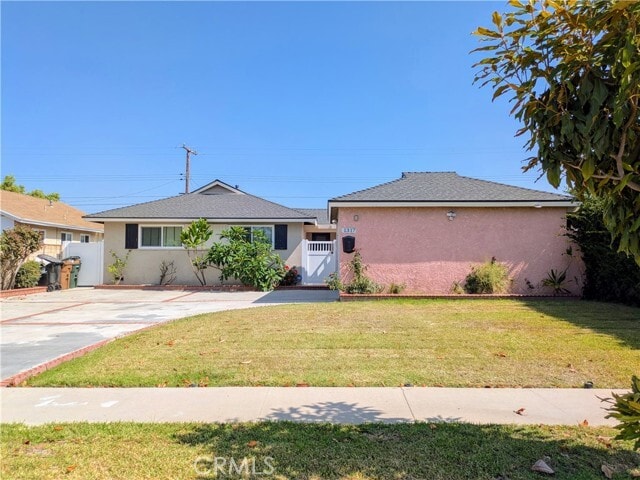 Primary Photo - 1317 W Baker Ave