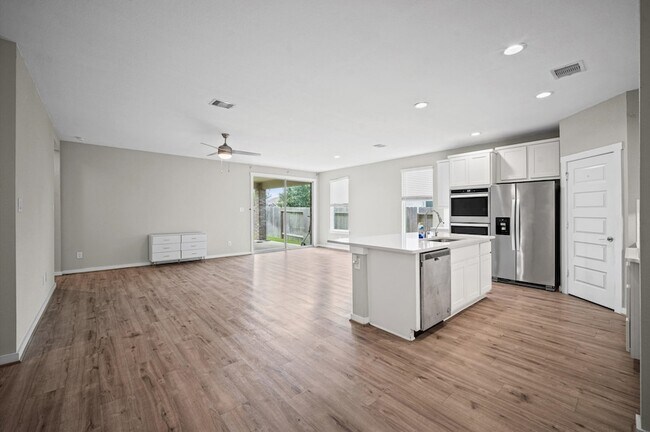 Foto del edificio - 3042 Schultz Manor Ln