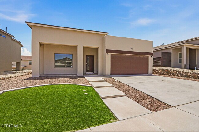 Foto del edificio - 12580 Arrow Weed Dr