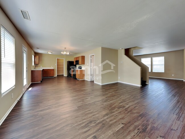 Building Photo - 5368 Fairway Forest Dr